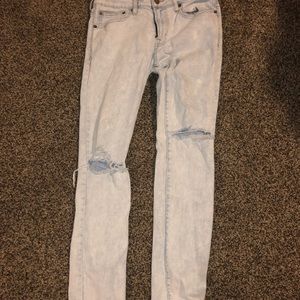 Ripped Bleached skinny jeans